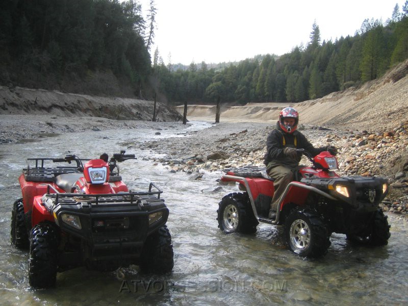 09. Scott washing his tires..jpg