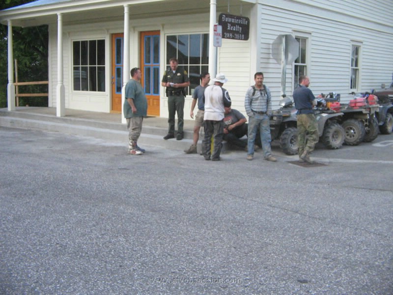043. We came into town..and saw CHP...pulled over..and just then..the Sheriff came..jpg