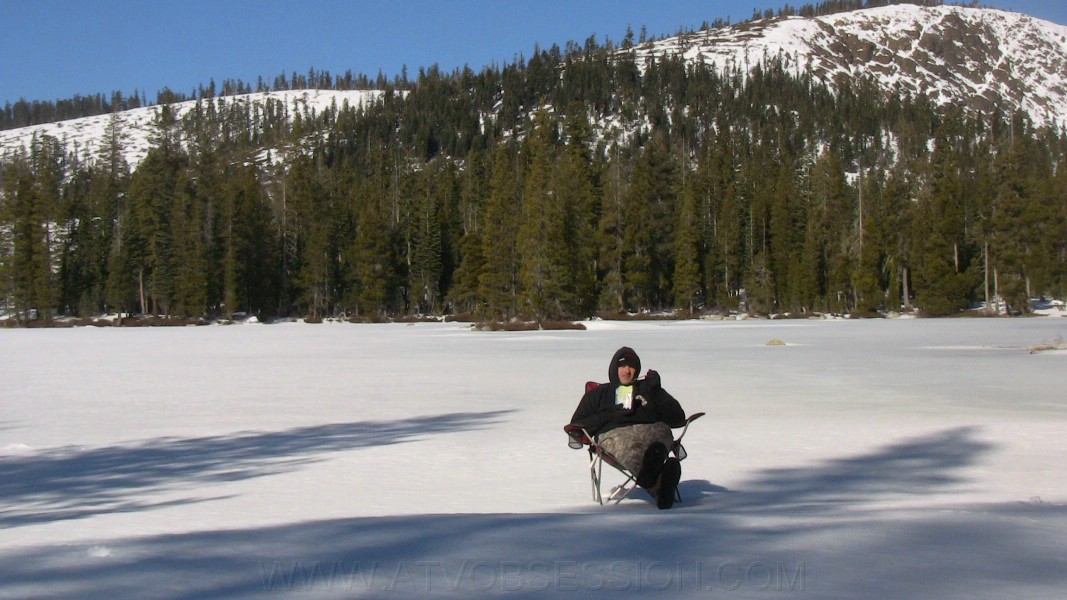 09. I found a nice place ON the lake to have breakfast..jpg