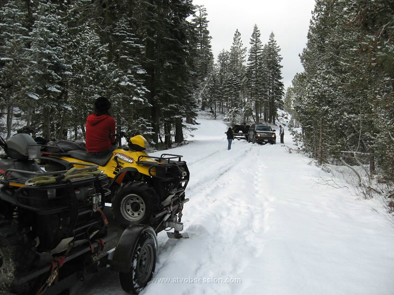 07. Larry 'tries' to get us to his special parking place..jpg